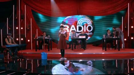 Agitație maximă. Maestrul Dinescu a lansat cel mai tare post de radio. Un atac informatic aruncă stația în aer!