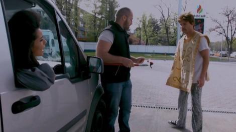 E dramă în familia din universul paralel. Fiica celebrului cuplu s-a îndrăgostit de un tânăr căruia îi place să învețe