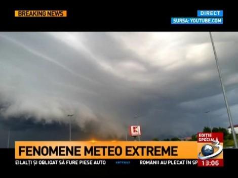 România, țara fenomenelor meteo extreme. Două săptămâni ciudate în toată țara!