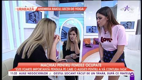 Eşti o femeie ocupată, mereu pe fugă? Acesta e trucul perfect: ”Este recomandat să fixați machiajul din zona ochilor”