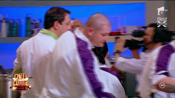 Farsă pentru Chef Sorin Bontea din partea rivalilor: "Ia piaza rea după capul meu!" Verzii, cu inima și aluaturile alături de liderul lor!