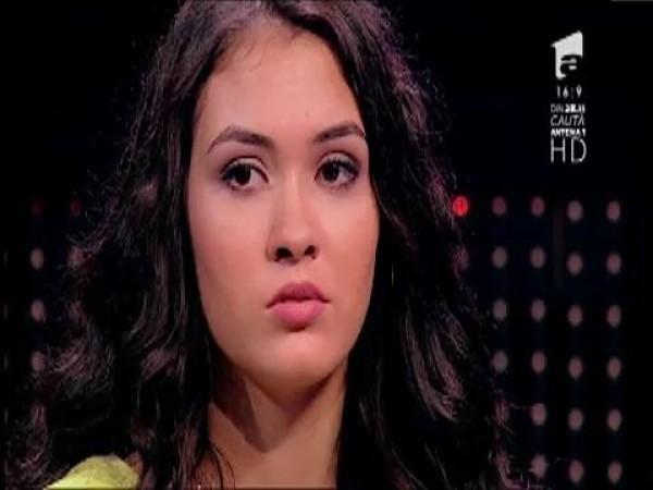 Fata cu vocea "pe bigudiuri" i-a dat pe spate pe juraţi! Izabela Simion, moment de excepţie la X Factor. "Never Forget You", variantă specială: "A fost enervant de bine"