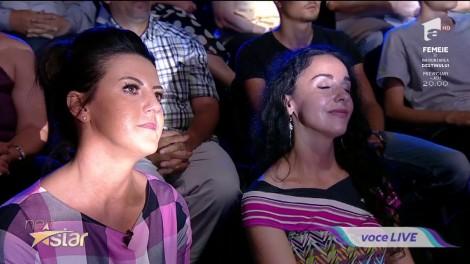 Atunci când nu-ți mai poți stăpâni lacrimile: Denisa, fetița fără părinți, care a cântat „Mulțumesc, iubită mamă”