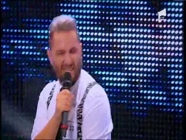 Bărbați la casa lor și cu glasuri serioase. Cea mai tare nume de trupă din istorie. Doamnelor și domnilor faceți cunoștință cu „Bogdan și Mugurel”