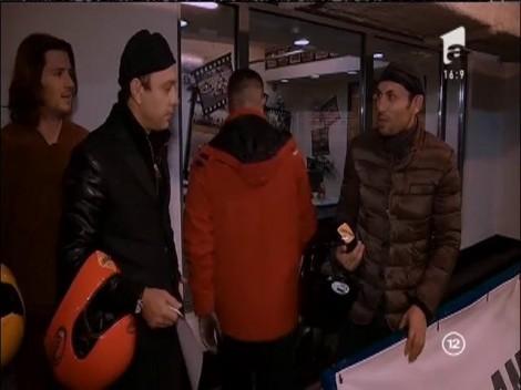 Băieții se distrează de minune la karting! Uite ce a făcut chef Sorin Bontea! I-a uimit pe toți!
