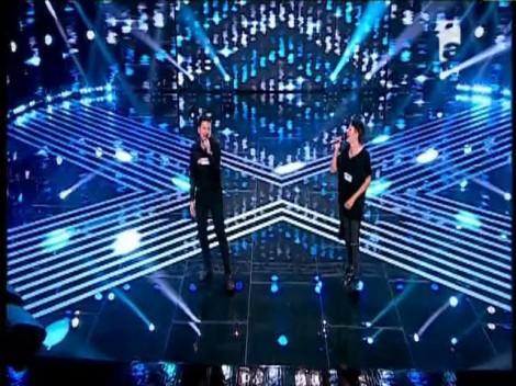 Răzvan şi Alecu, singurii concurenţi care au primit cinci de DA din partea juriului. Au adus emoţia în platoul "X Factor" şi au ieşit învingători
