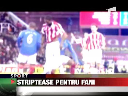 Striptease pentru fani