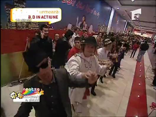 CEA MAI MARE HORA dintr-un Mall