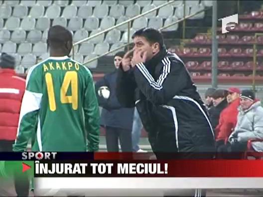 Lacatus, injurat tot meciul!