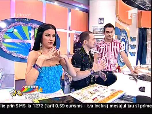 Daniela il face pe Mos Craciun sa tremure