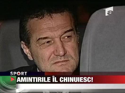 Amintirile il chinuiesc!