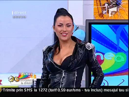 Daniela in pantaloni scurti