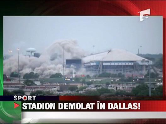 Spectacol la demolarea stadionului din Dallas