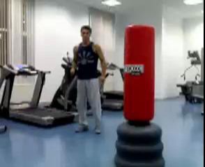 Mircea Badea da la sac