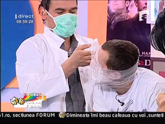 Doctorul Razvan, asistenta Daniela si pacientul Dani
