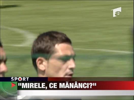 Plesan: "Mirele, ce mananci?!"
