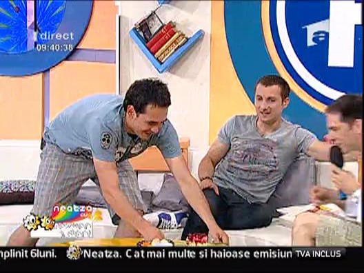 Dan Negru isi prezinta cartea la Neatza
