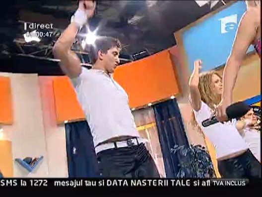 Trupa 3 Elle a cantat la Neatza