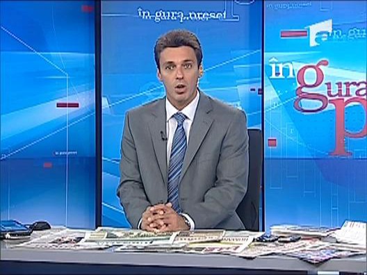 Mircea Badea imbracat cu sacoul lui Cristi Tabara