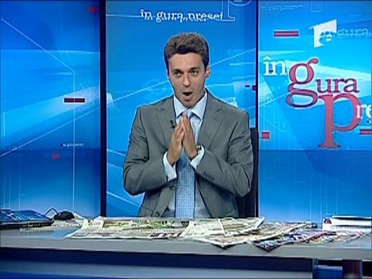 Bariera feroviara... manuala! Doar la romani!
