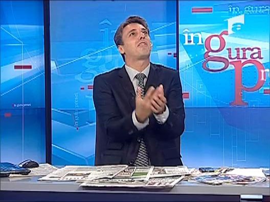 Mircea Badea: &ldquo;Romania anului 2010 pune botul la prostii&rdquo;