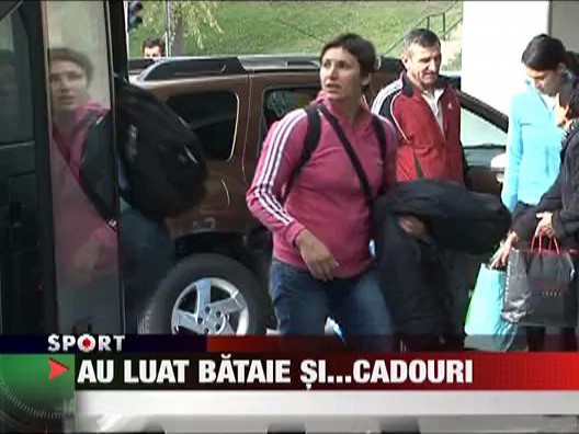 Au luat bataie si... cadouri