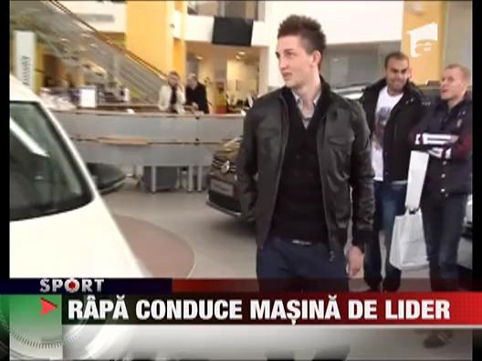 Cornel Rapa conduce masina de lider!