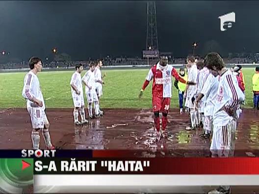 9 jucatori au parasit haita