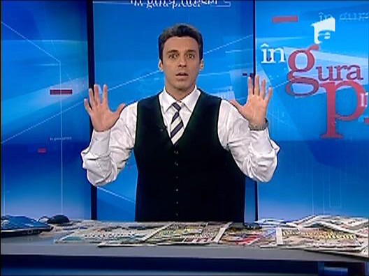 Mircea Badea: "O tara fara drumuri ca lumea, dar cu regi ai asfaltului"