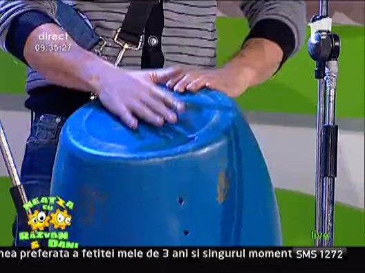 Trupa Sensor canta live la Neatza la tabla zincata