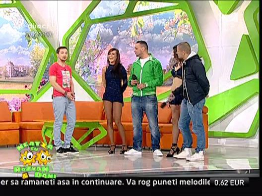 Cum se amuza dansatoarea lui Ralflo