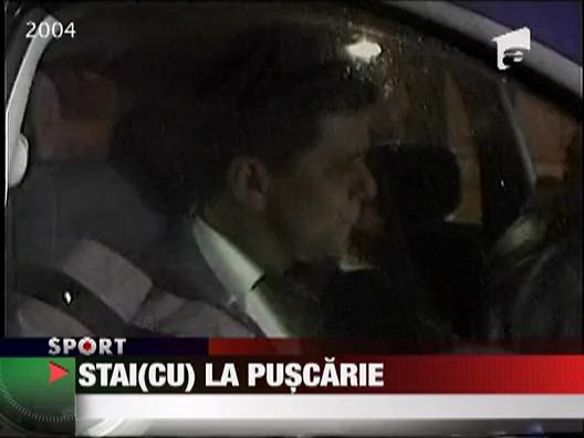 Stai(cu) la puscarie