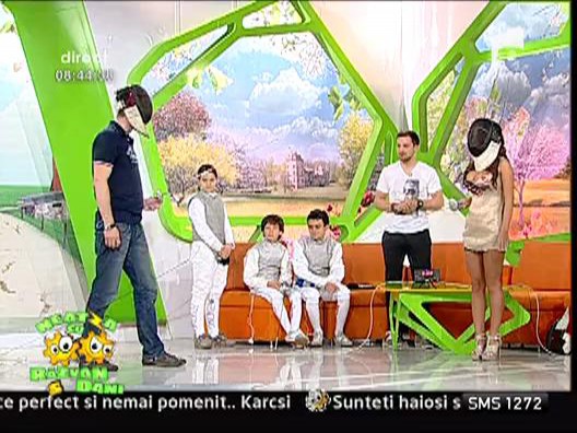 Vecina si Puberu s-au batut in florete