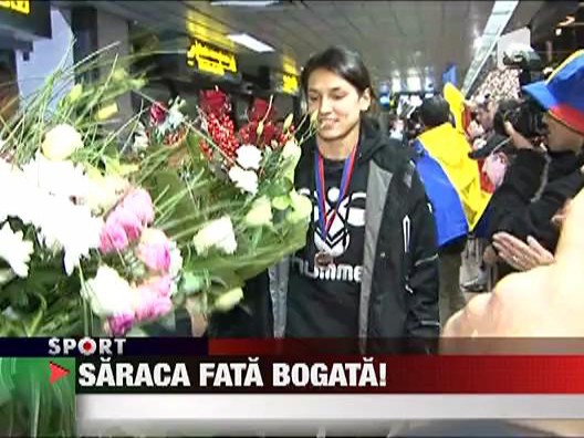 Cristina Neagu are umarul in pioneze