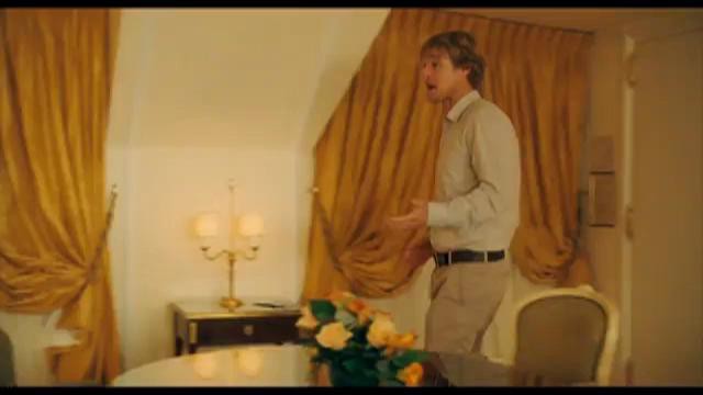 Miezul noptii in Paris