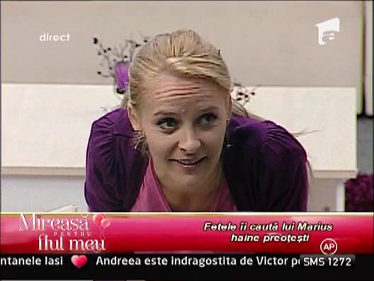 Marius in rolul unui preot