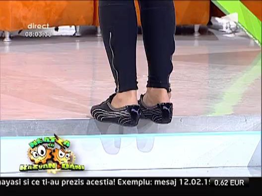 Gimnastica sexy cu vecina Roxana