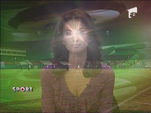Steaua se antreneaza pe stadion alb-rosu
