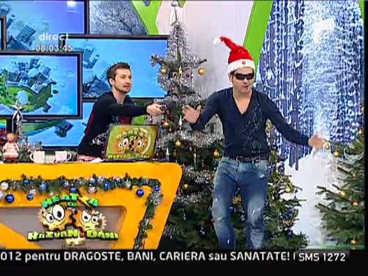 Caciula care canta si danseaza