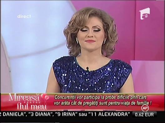 Fetele defileaza in rochii de mireasa