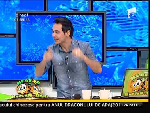 Roxana Vancea, costumatie sexy la Neatza