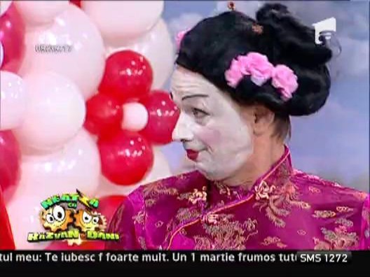 Chinezoaica si Scufita Rosie