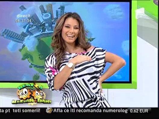 Imnul Roxanei Vancea, melodia "Sophie" (E sofisticata ma, o fi stricata ma)