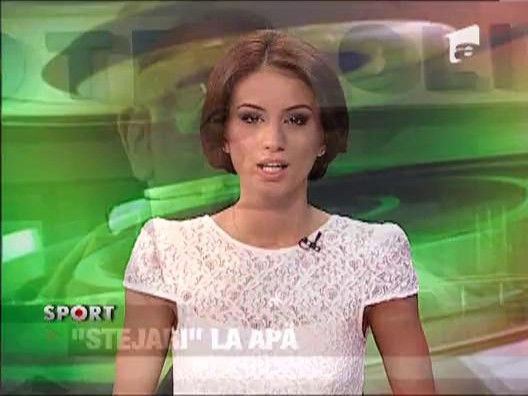 Antrenorul Dumitras a stat cu ochii pe oamenii lui la piscina