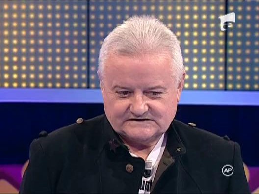 Randul 2: Irinel Columbeanu vs blonde