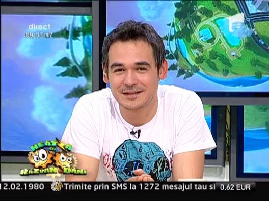 Roxana isi cauta costum de iepuras