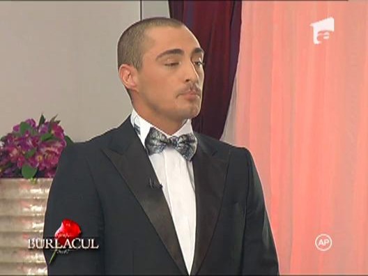 SOC! Burlacul este eliminat de concurente!