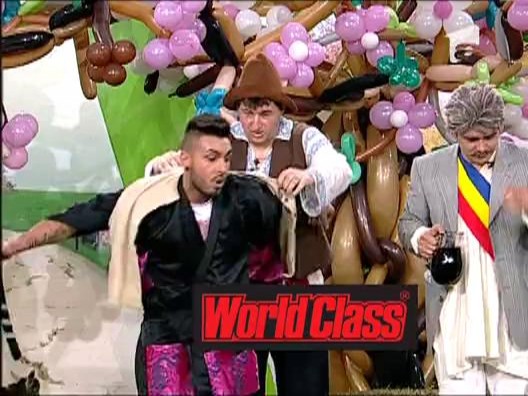 Samuraiul Alex Velea taie mamaliga dintr-o singura lovitura!