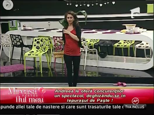 Andreea da tonul la distractie la fiecare petrecere