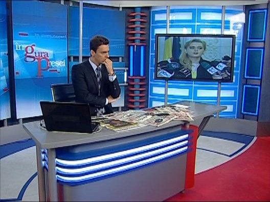 Mircea Badea: &bdquo;Roberta Anastase e ca o caprioara ce urmeaza sa fie halita&rdquo;